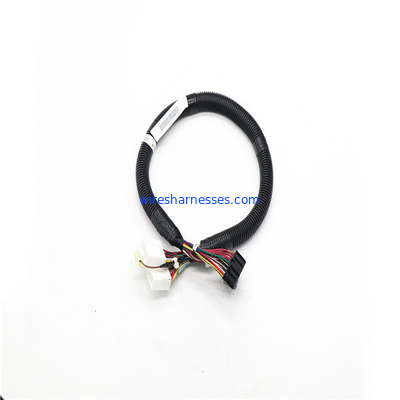 Intero escavatore del cablaggio LQ13E01246P1 LQ13E01245P1 Kobelco dell'automobile SK200-8