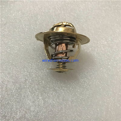 Termostato 6735-61-6471 6732-61-1620 del motore dell'escavatore 4D102 6D102 di KOMATSU