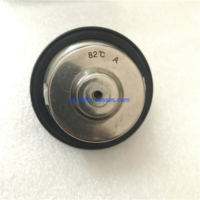 Termostato dell'olio per motori del termostato 600-421-6360 del motore dell'escavatore S6D95 di KOMATSU