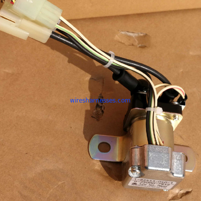 4JJ1 4JG1 Isuzu Engine Start Relay 12V 1825530401 per i gruppi elettrogeni