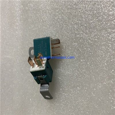 156700-1840 Isuzu Denso Air Conditioning Relay per il macchinario di costruzione