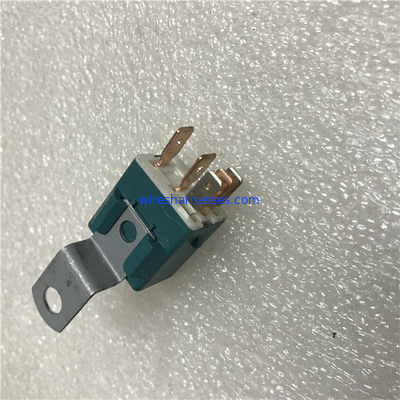 156700-1840 Isuzu Denso Air Conditioning Relay per il macchinario di costruzione